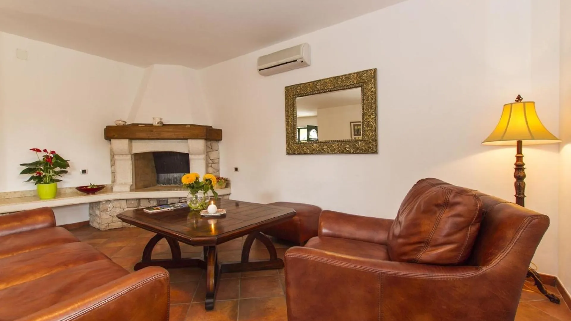 Koromačno Ferienwohnung Fuer 10 Personen Ca 260 Qm In Stanisovi, Istrien Bucht Von Rasa דירה